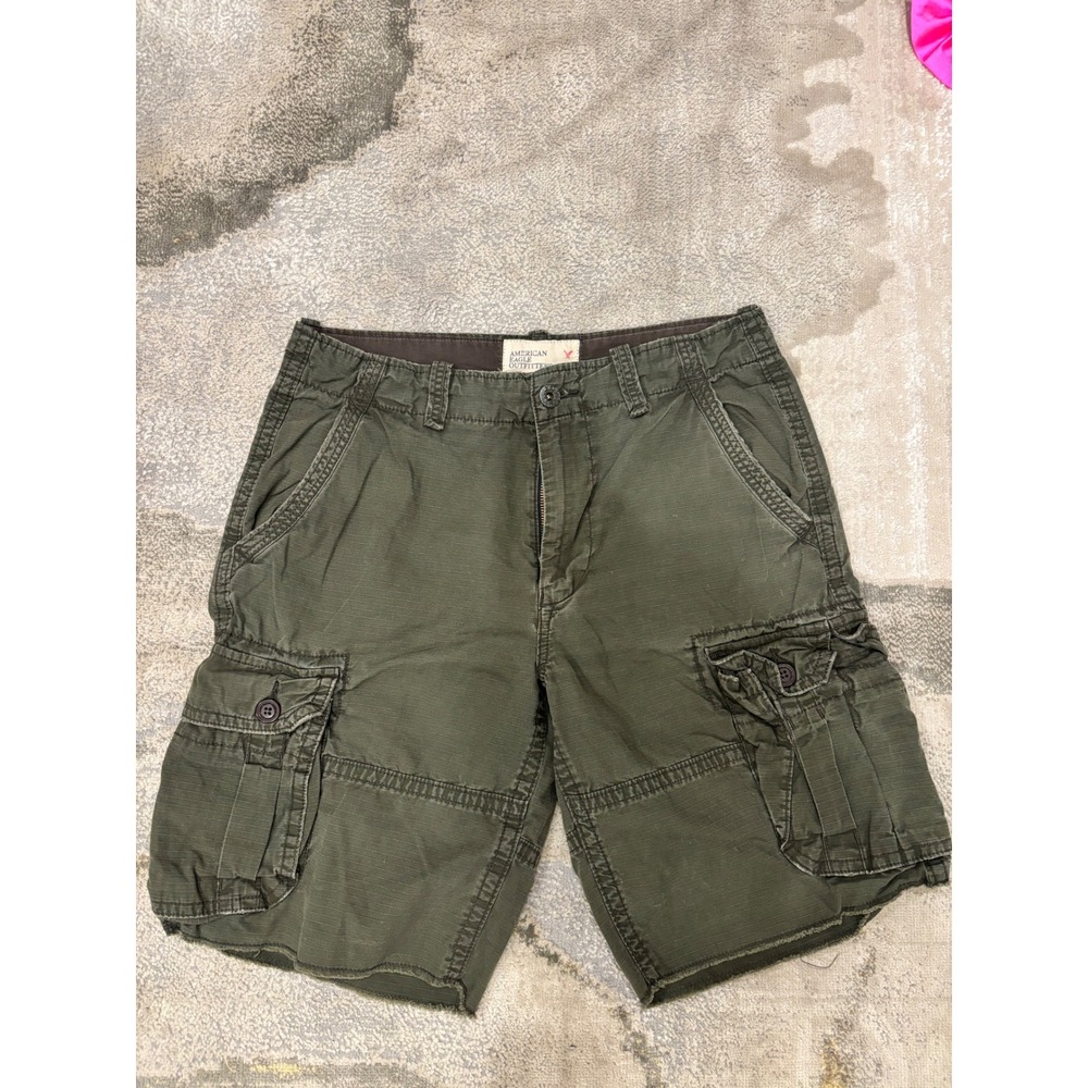 American Eagle Hunter Green Cargo shorts Men's size 33
